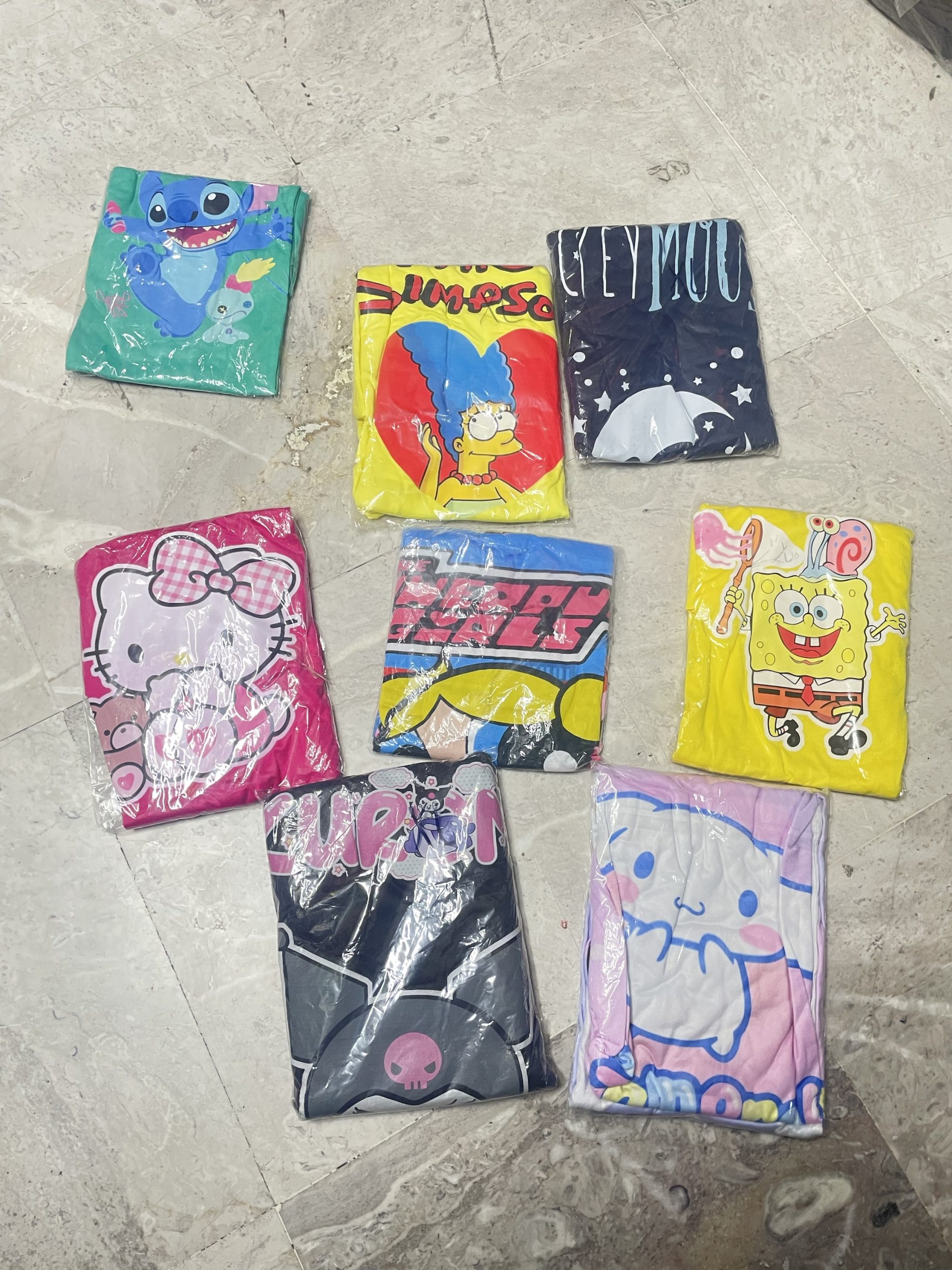 Blusón para Dormir con Estampados Animados para Mujer – Docena Surtida | Camisón Unitalla - Imagen 3